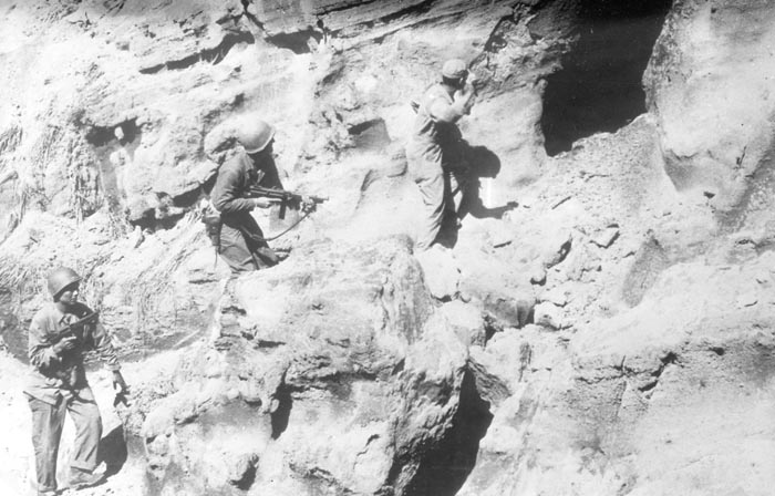 Pacif_0282_Iwojima_0028